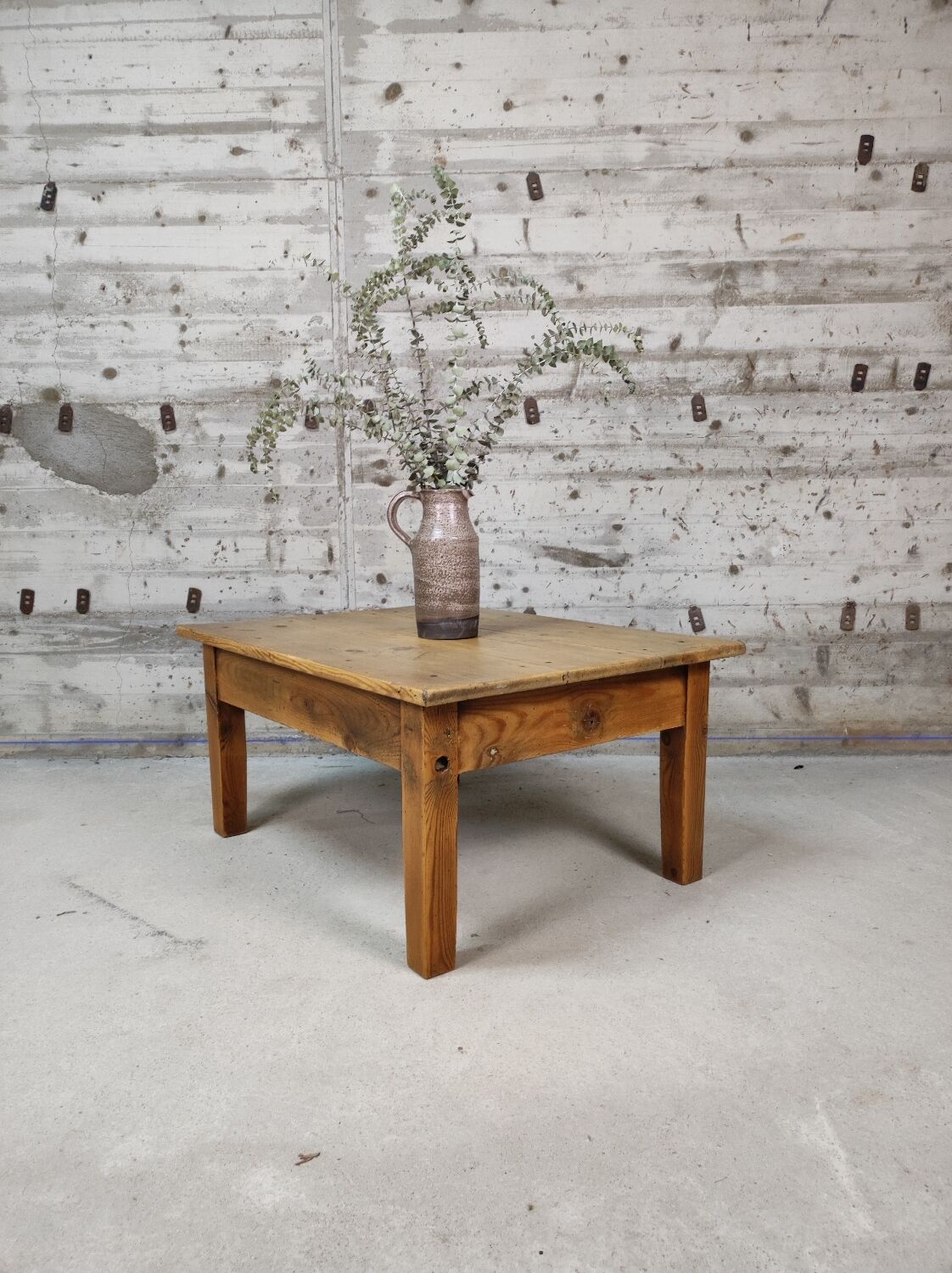 Farmhouse coffee table