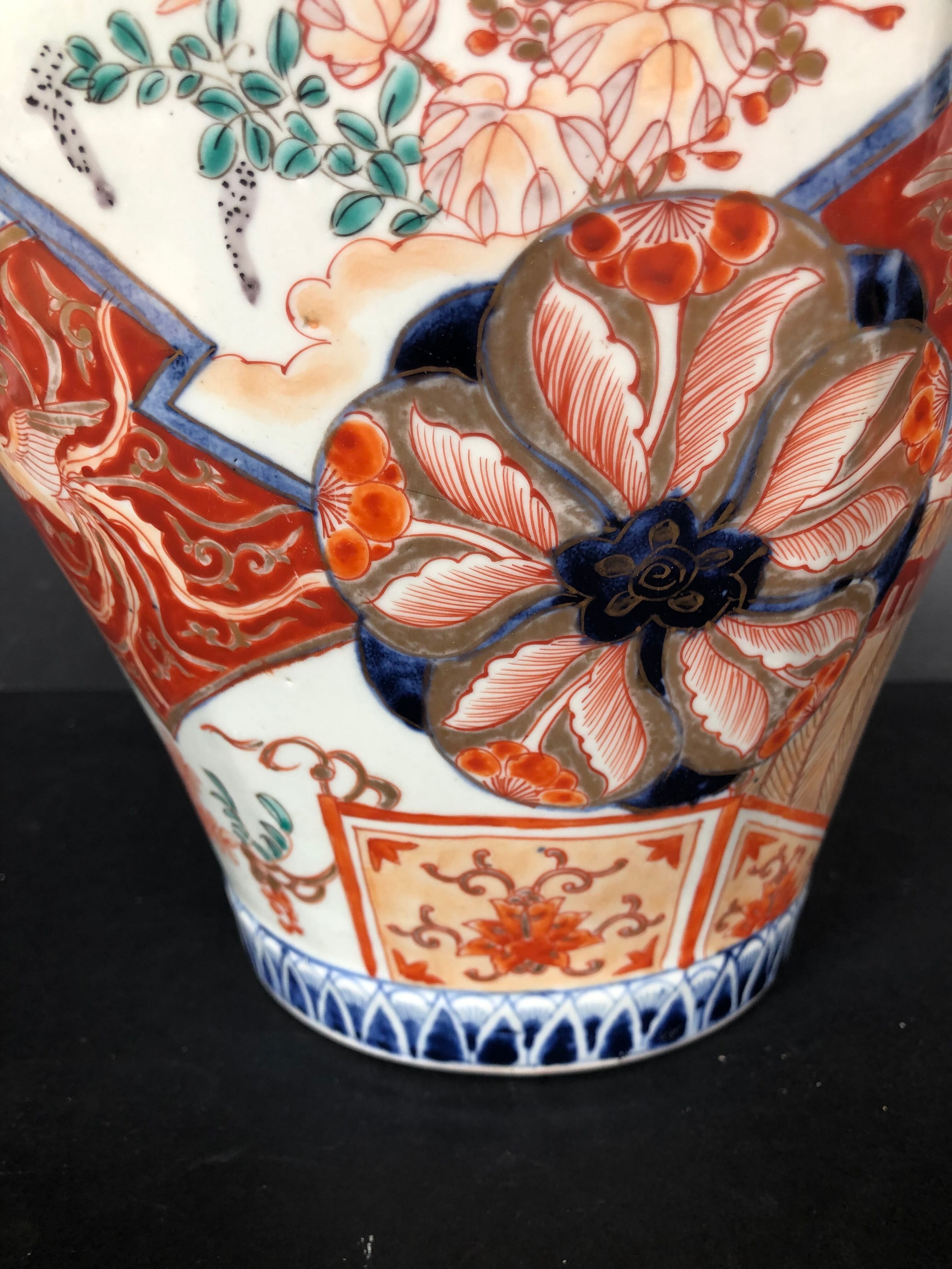 19th century Japanese Imari vase