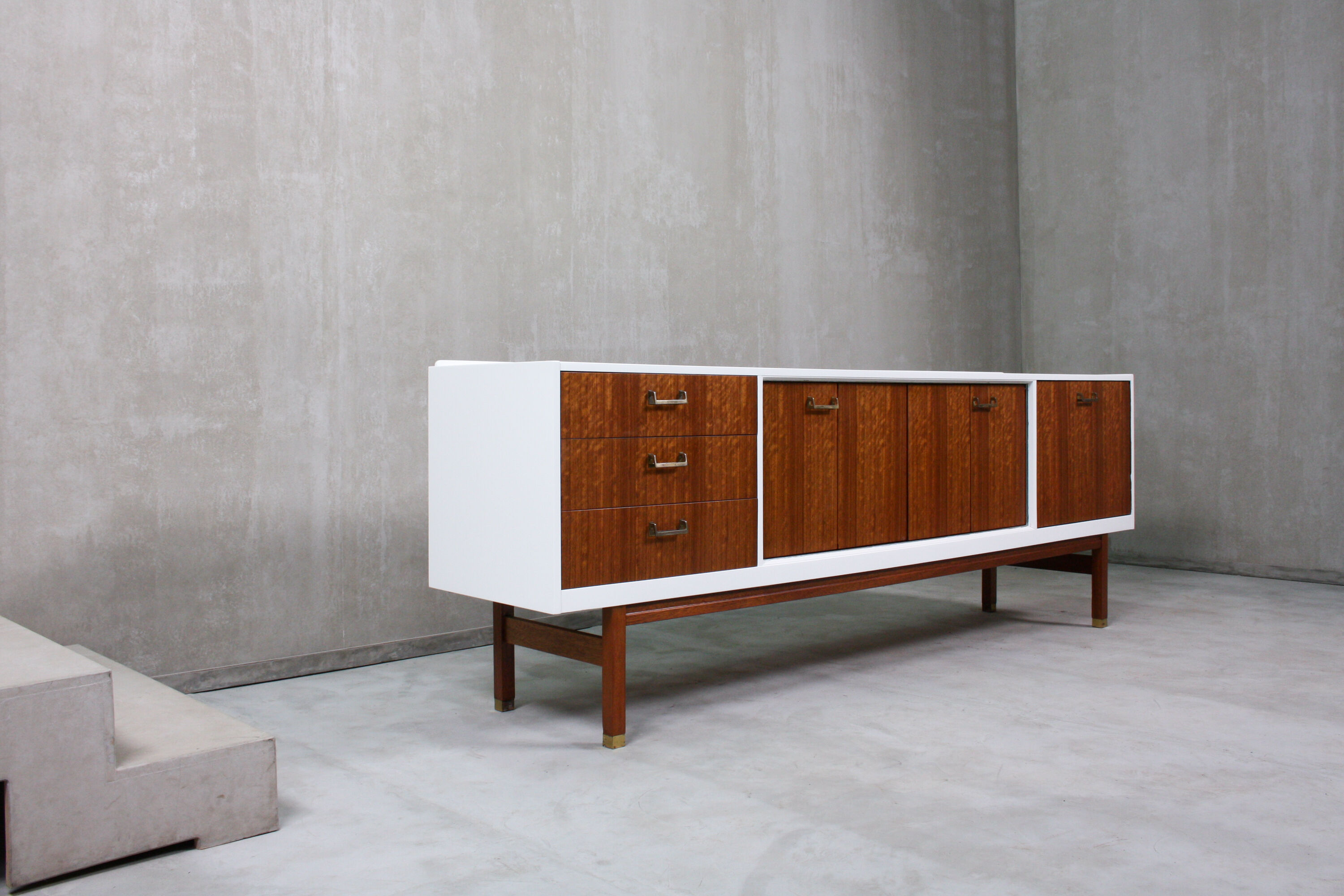 White lacquered long sideboard G Plan, 1960’s