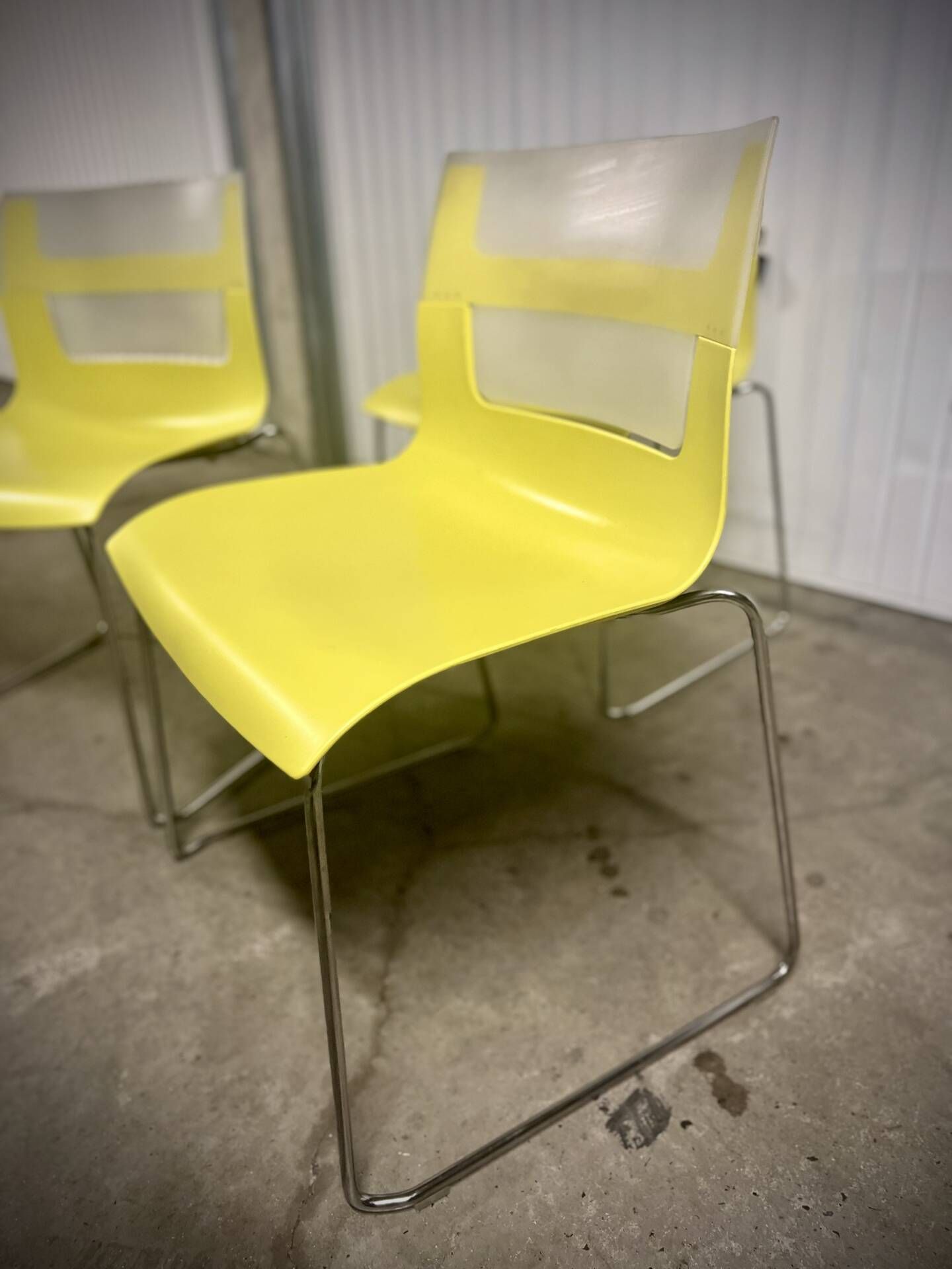 Chaises design jaune et chrome Chaise - Otto B&B Italia– vintage / déc
