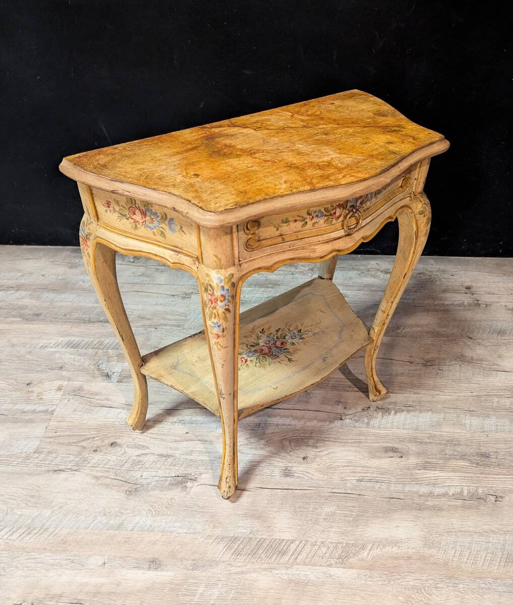 Pair of Italian painted bedside tables in Louis XV style