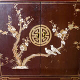 Chinese furniture XXth Red lacquer Decor of branches and birds