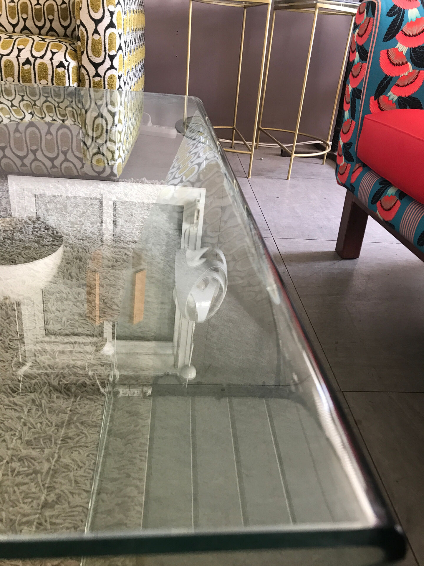 Sleek glass coffee table design