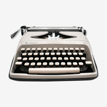 Machine à écrire bleue Remington Envoy vintage révisée ruban neuf