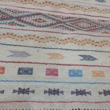 Handmade white carpet with patterns 90x200cm