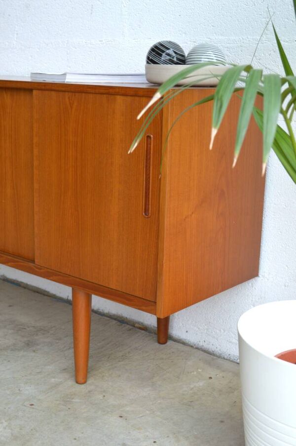 Enfilade en teck par Nils Jonsson 220 cm