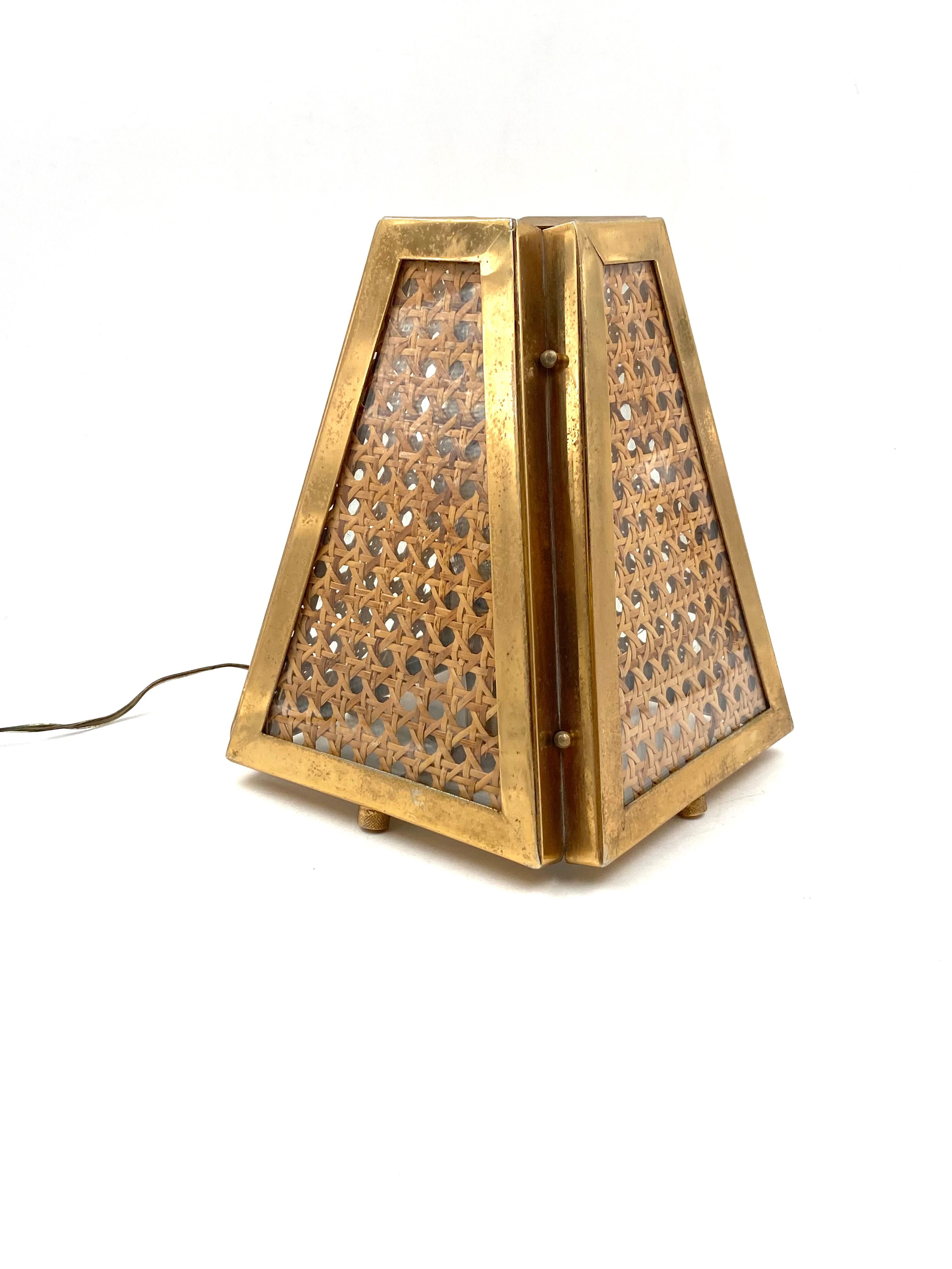 Ensemble de 2 lampes régence hollywoodiennes en laiton et paille viennoise, Italie 60's / 70's