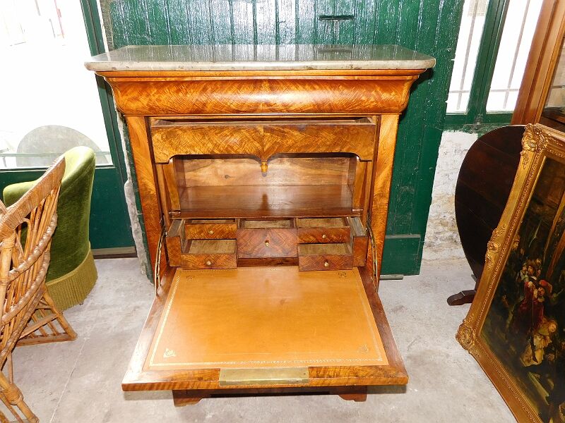 Secretary louis philippe in walnut