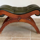 Classic English-style leather sofa with footrest