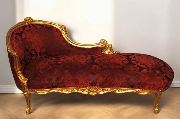 Banquette style Louis XV Rouge & doré, bois d'hêtre sculpté et dentelle