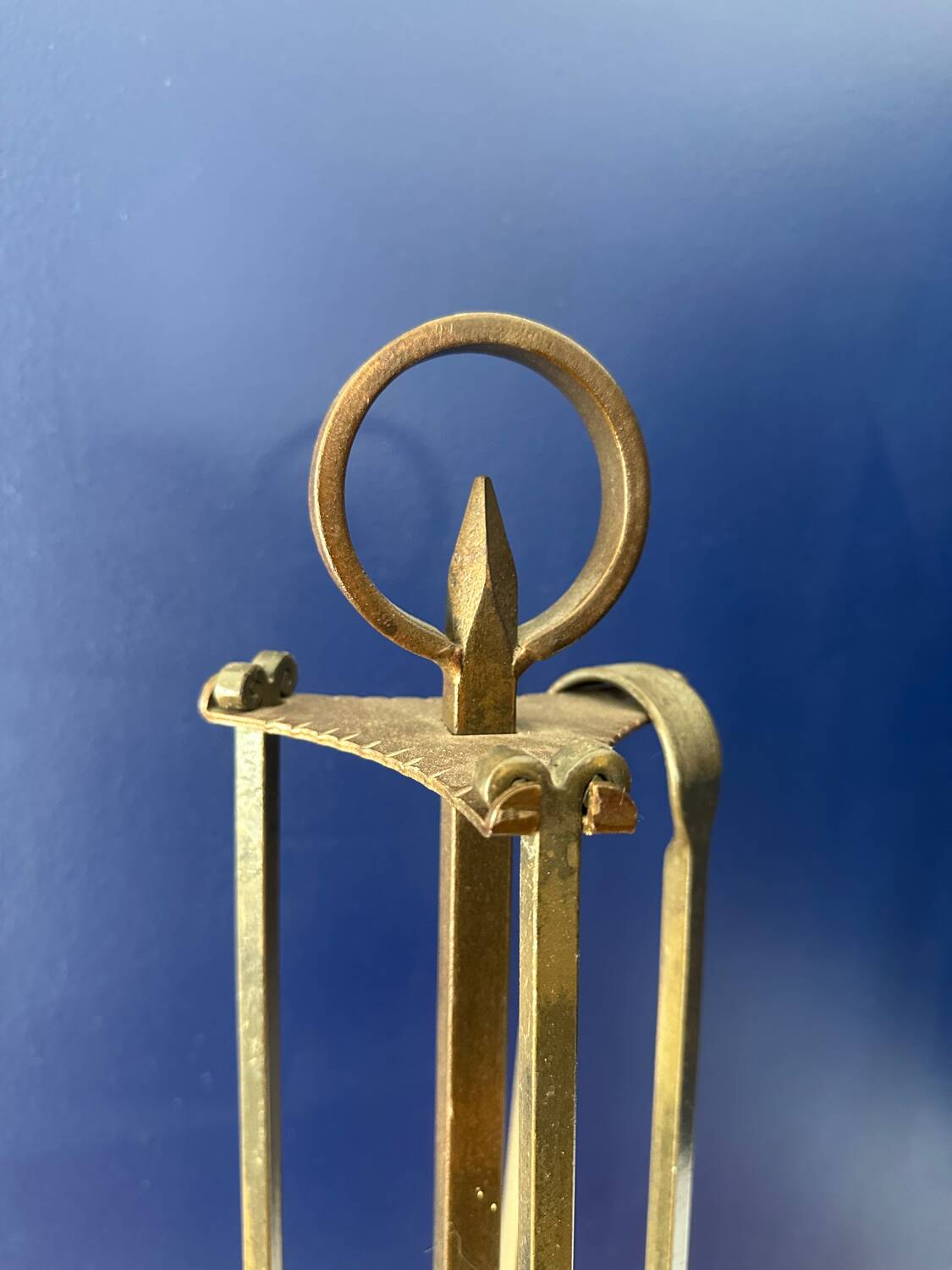 Brutalist fireplace men, 1970