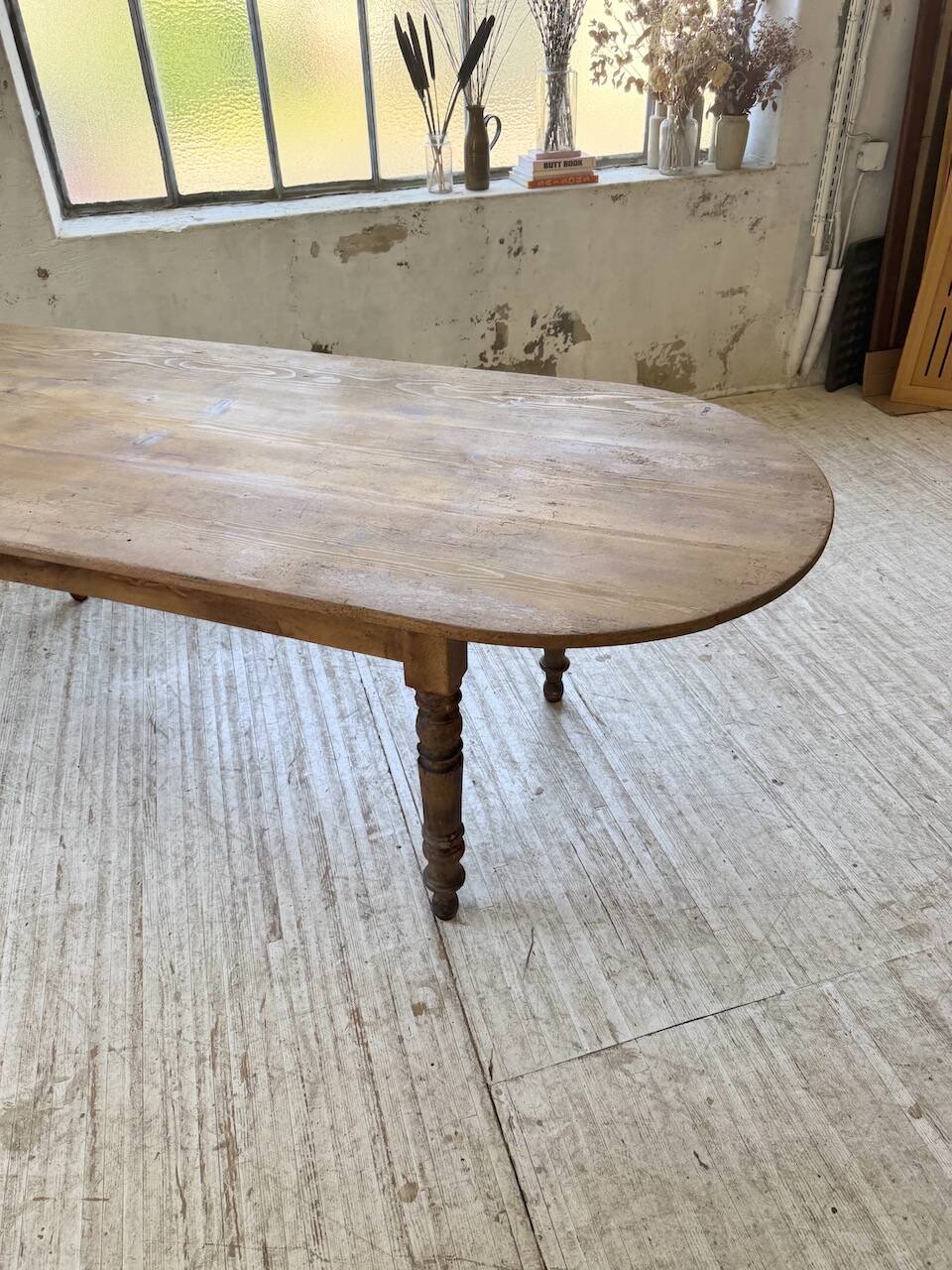 Oval farmhouse table 250cm pine