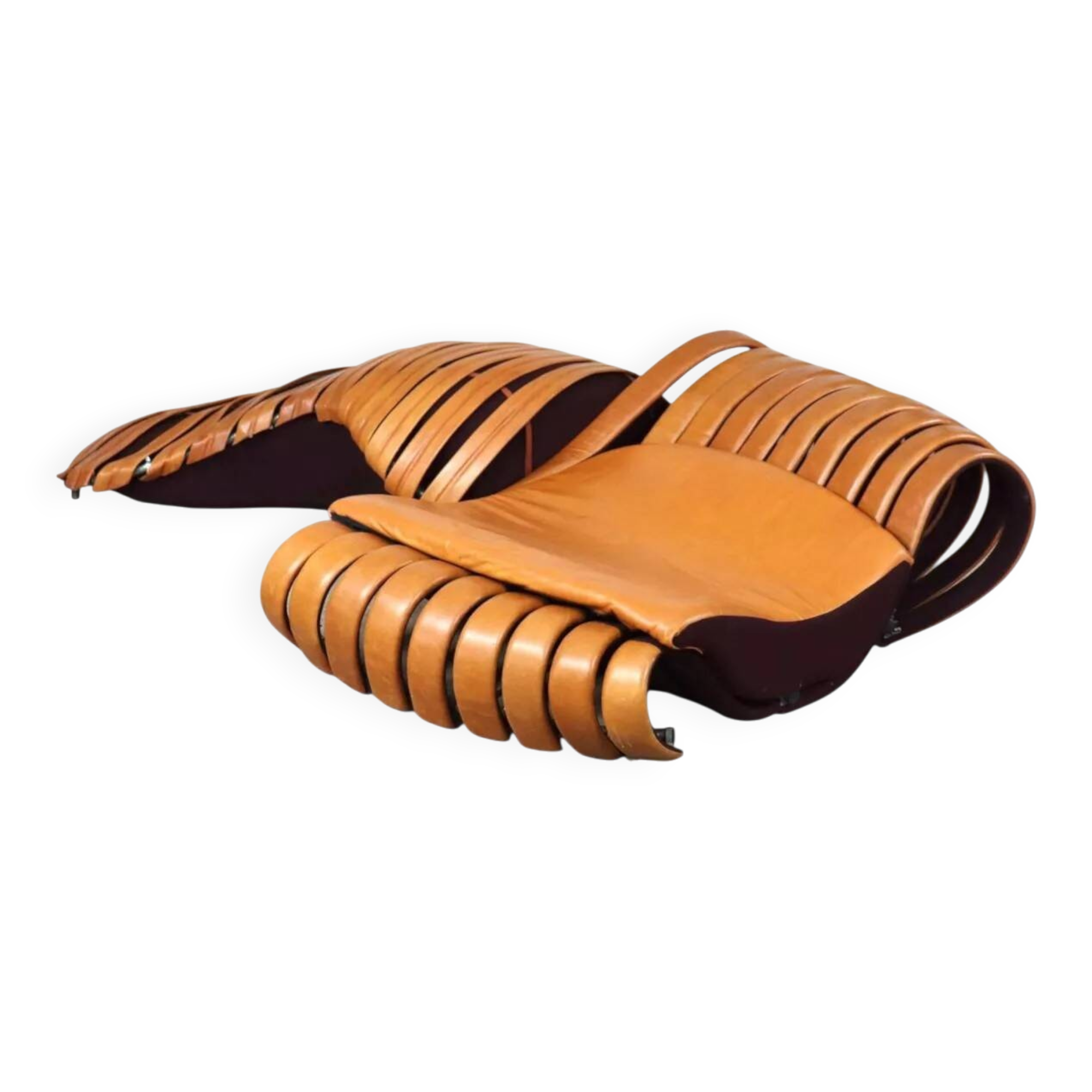 Vintage sculptural cognac leather lounge canapé, France 1980.