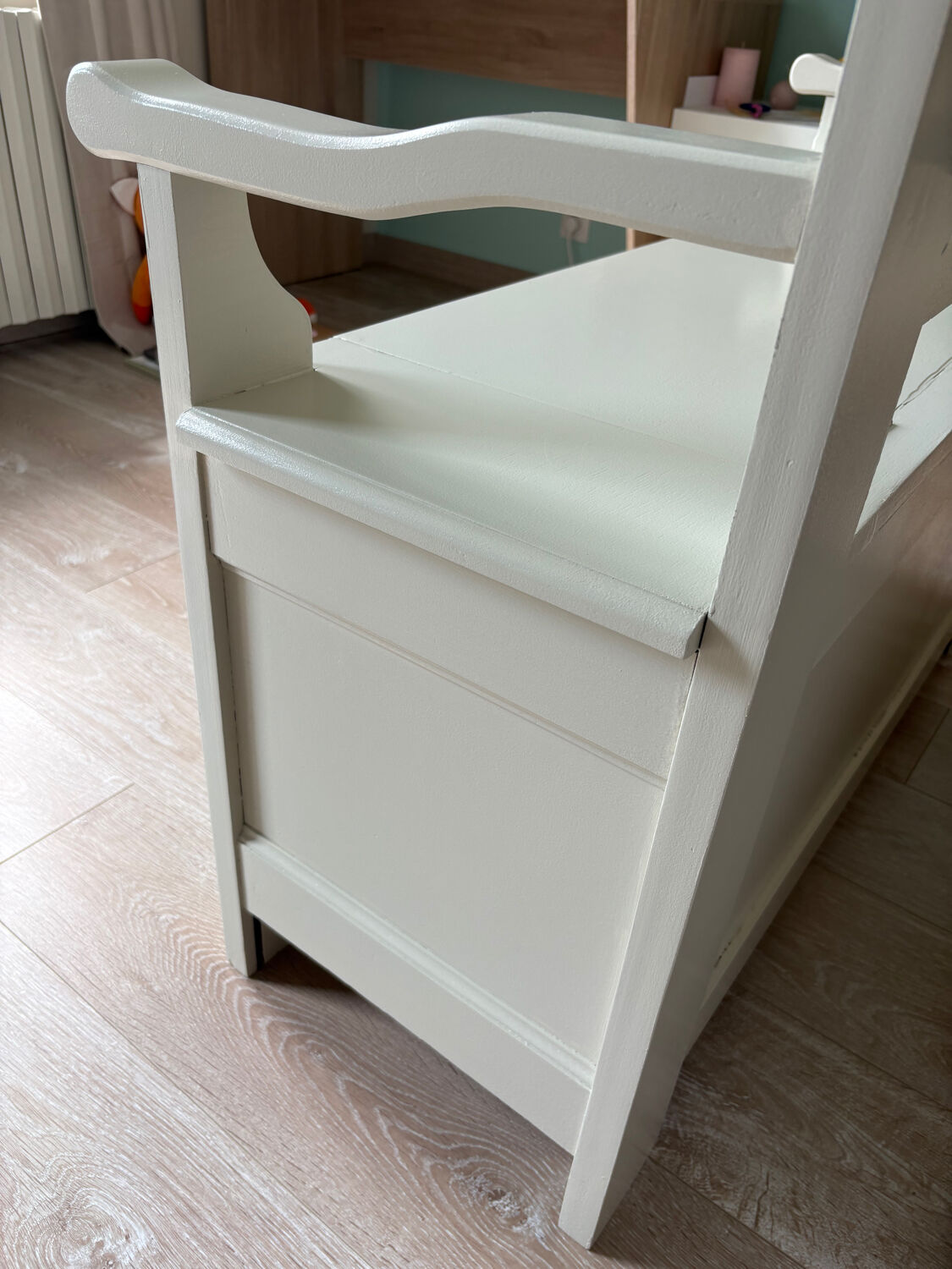 Fully restored antique bank chest – chic country style