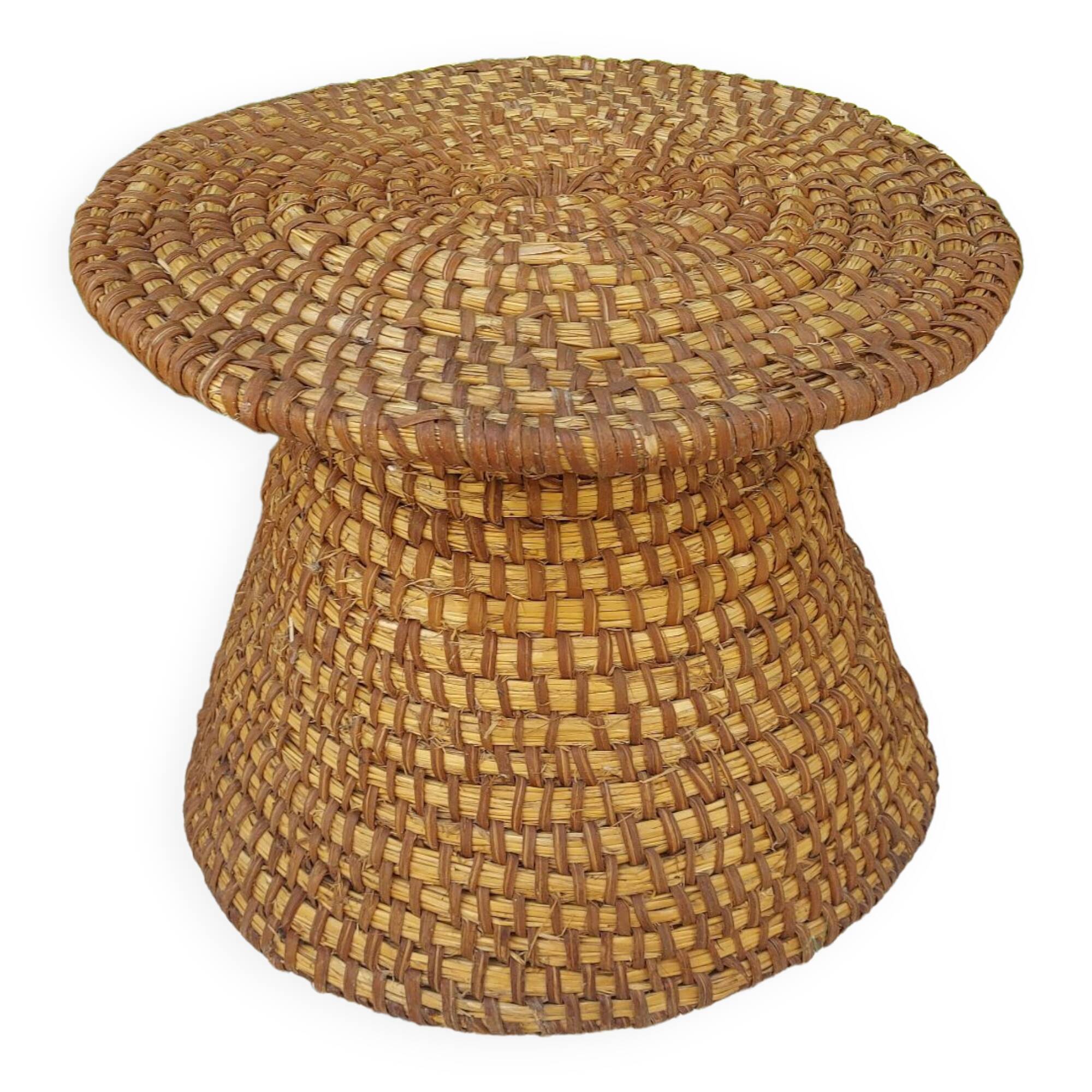 Wicker garden coffee table