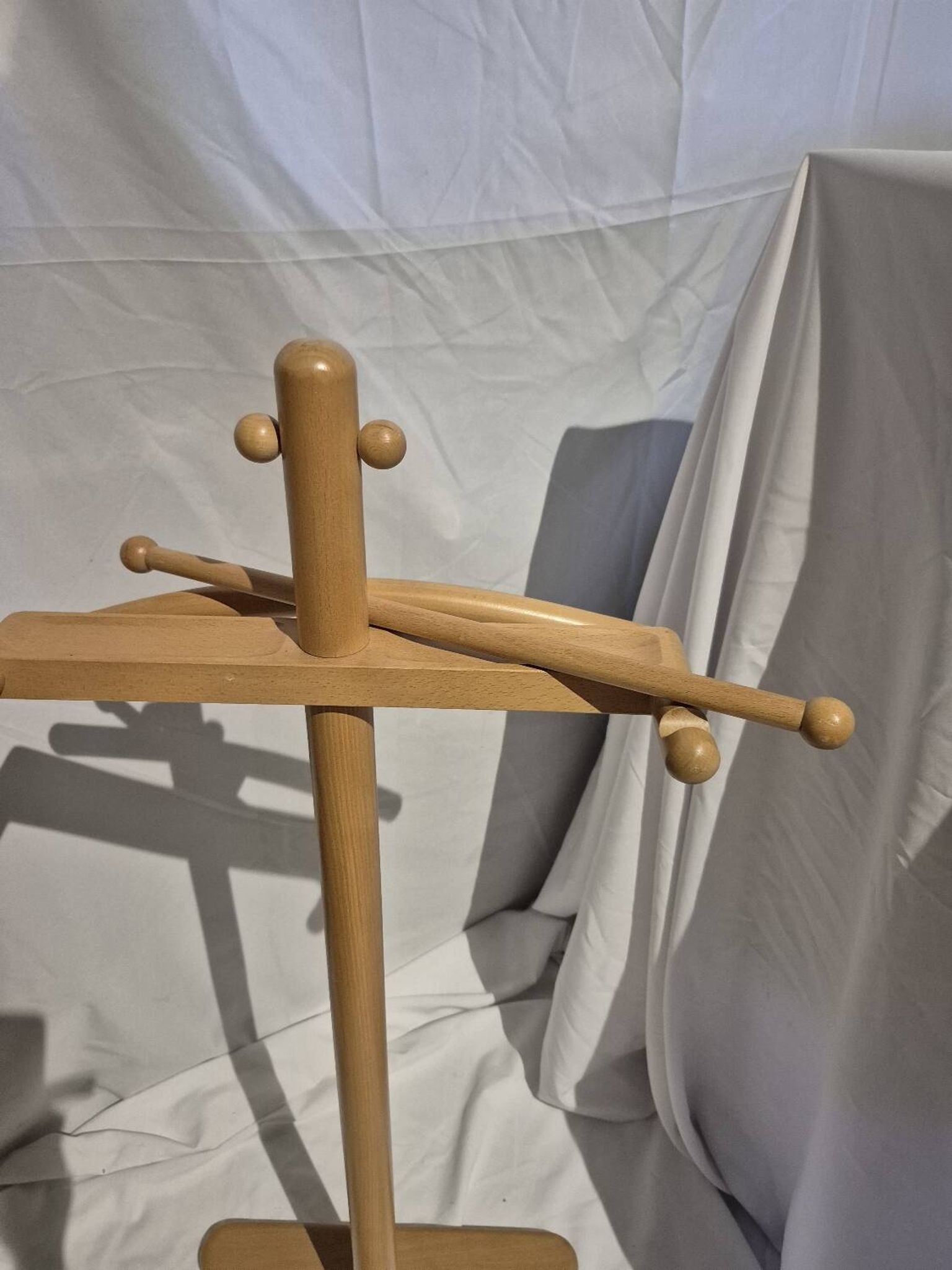 Porte-vêtements en bois vintage