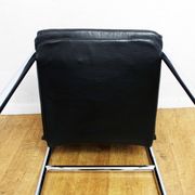 Set of 4 leather and tubular steel armchairs