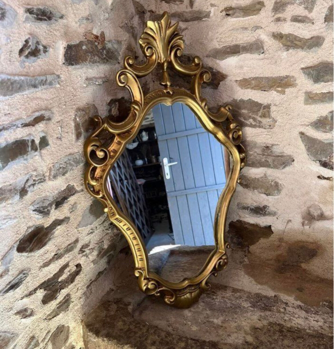 Golden mirror baroque style