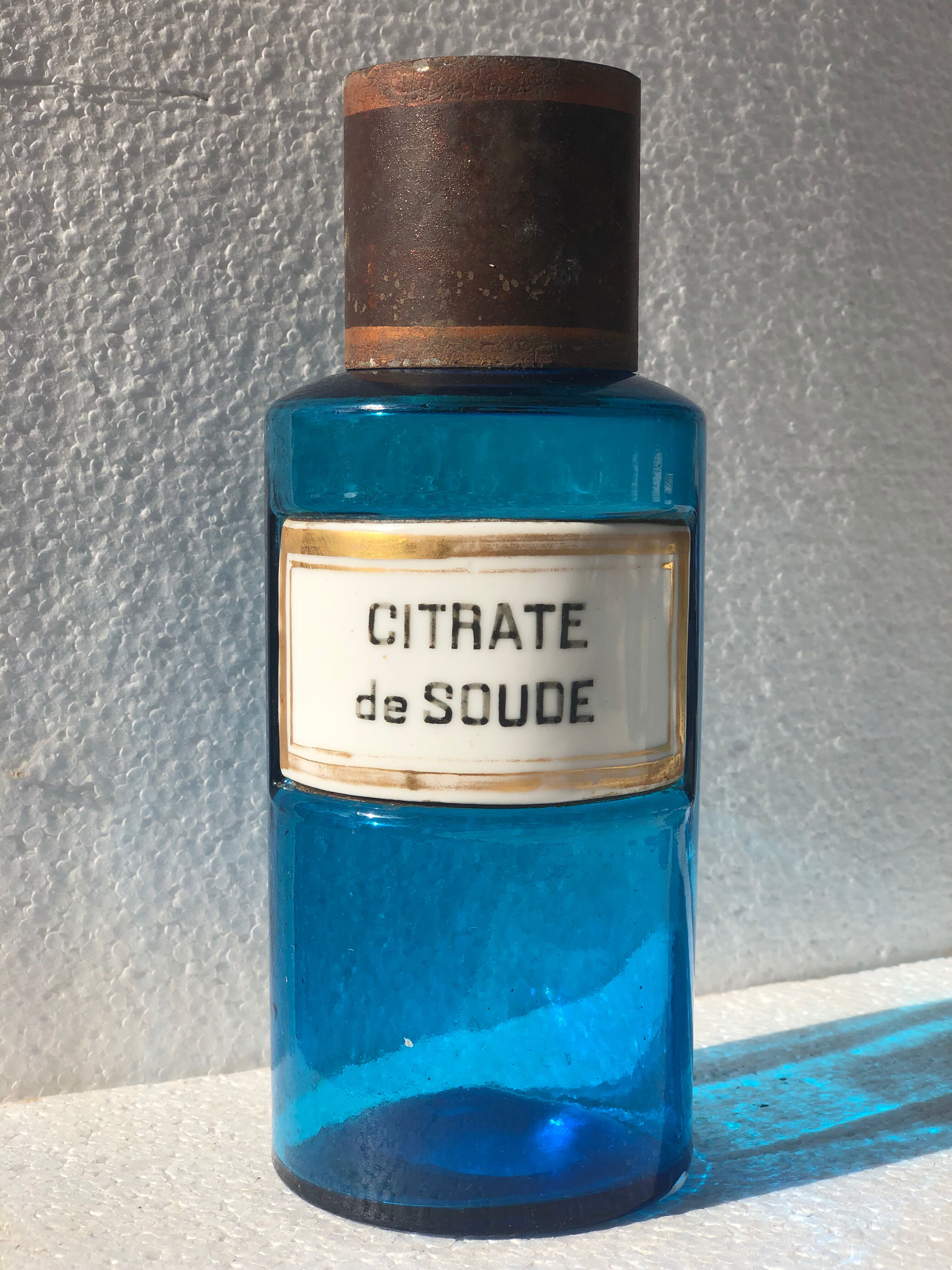 Napoleon III medicine jar