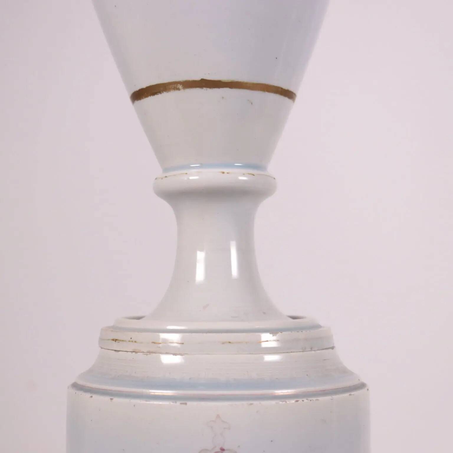 Paire de vases en céramique, Europe XIXe siècle