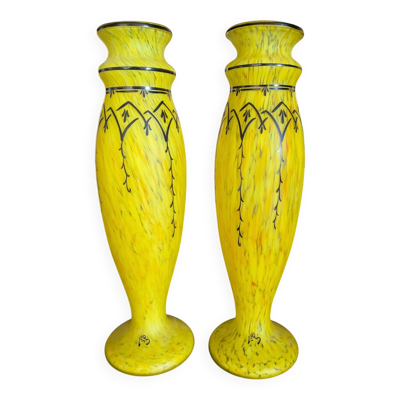 Paire de vases Legras — verre marmoréen jaune, décor émaillé Art Déco,