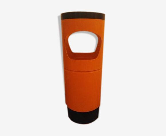 Manade Samp umbrella holder by Jean René Tallop