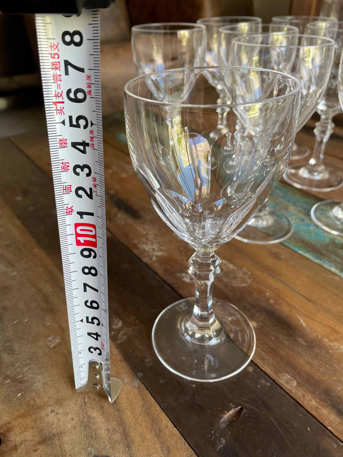 Set of 8 crystal wine glasses size