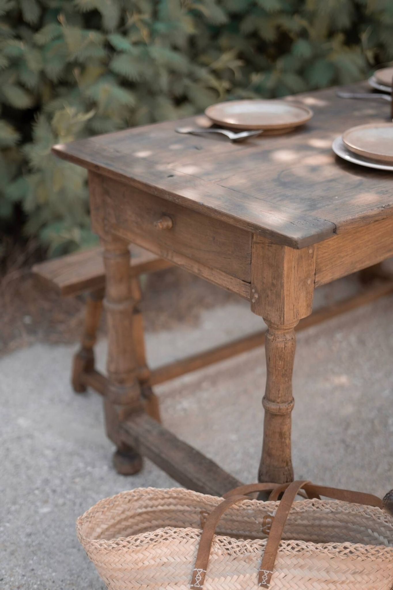 Table and benches set