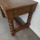 Bureau brutaliste