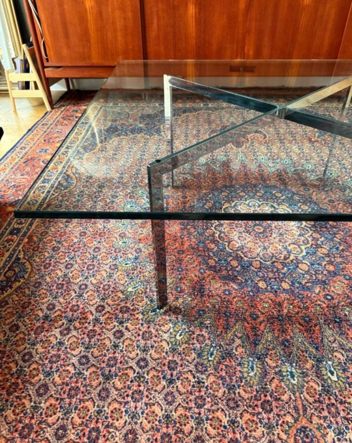 Design coffee table in glass & metal