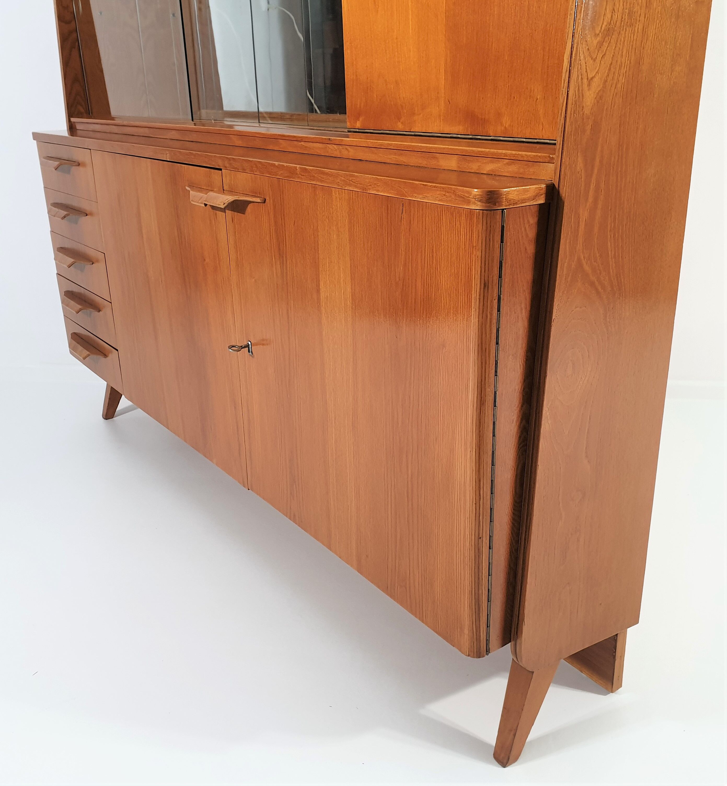 Vintage Sideboard from Tatra, 1970s