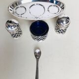 Silver metal spice service
