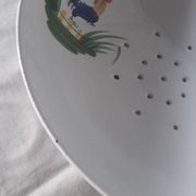 Pornic earthenware drainer model Coq hollow feet