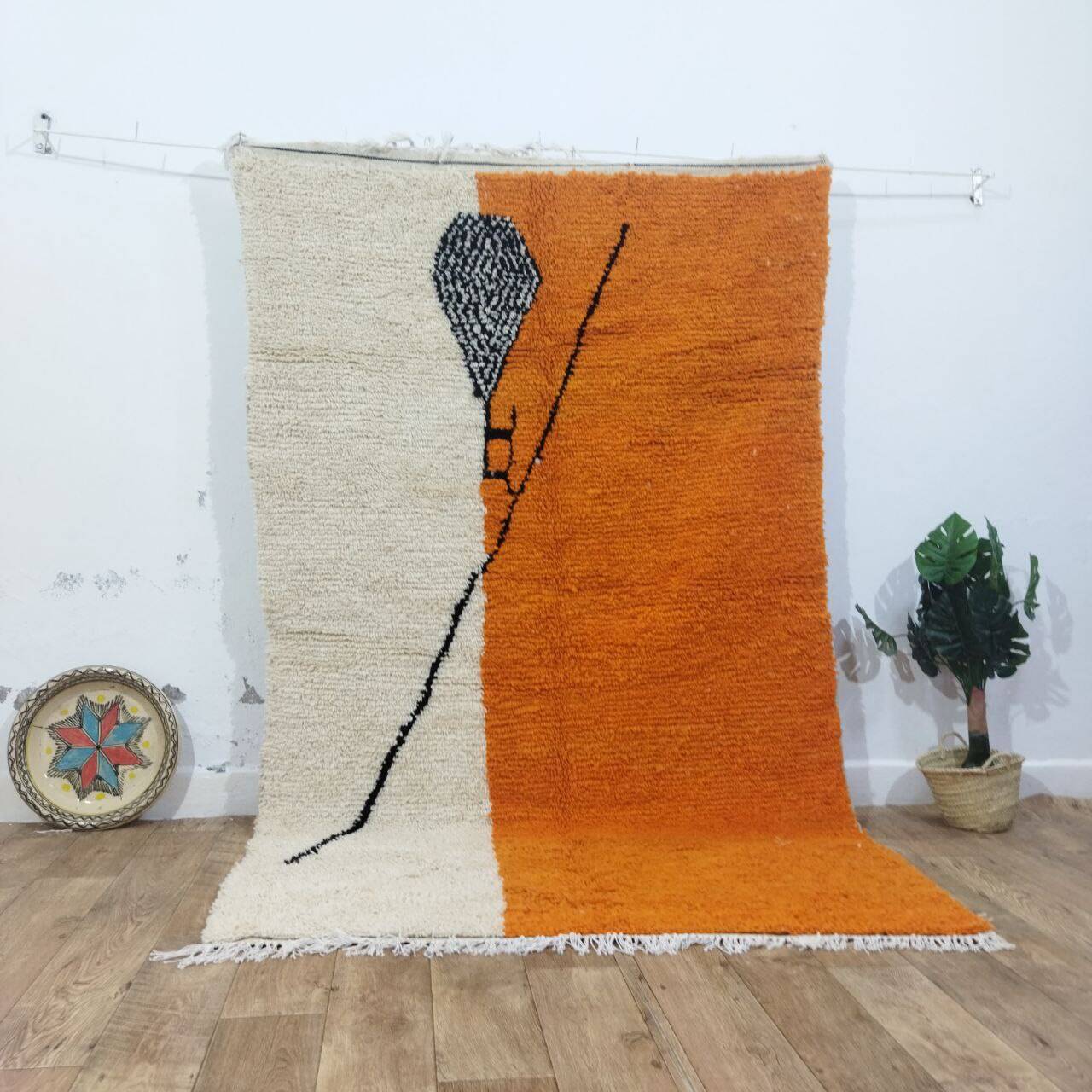 Azilal Berber rug in handmade wool 245 X 152 CM