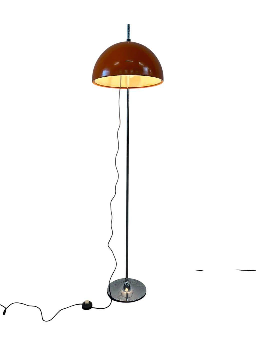 Lampadaire vintage chromé avec abat-jour orange