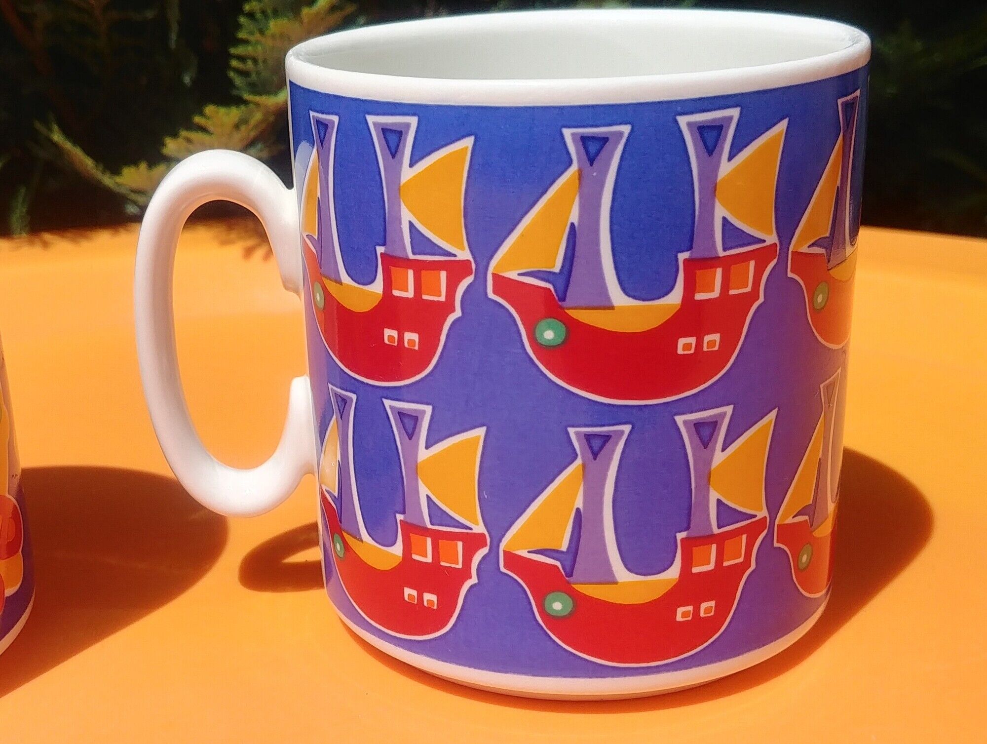 Two mugs/cup in porcelain from Villeroy and Boch decoration boat / plane made in Luxembourg