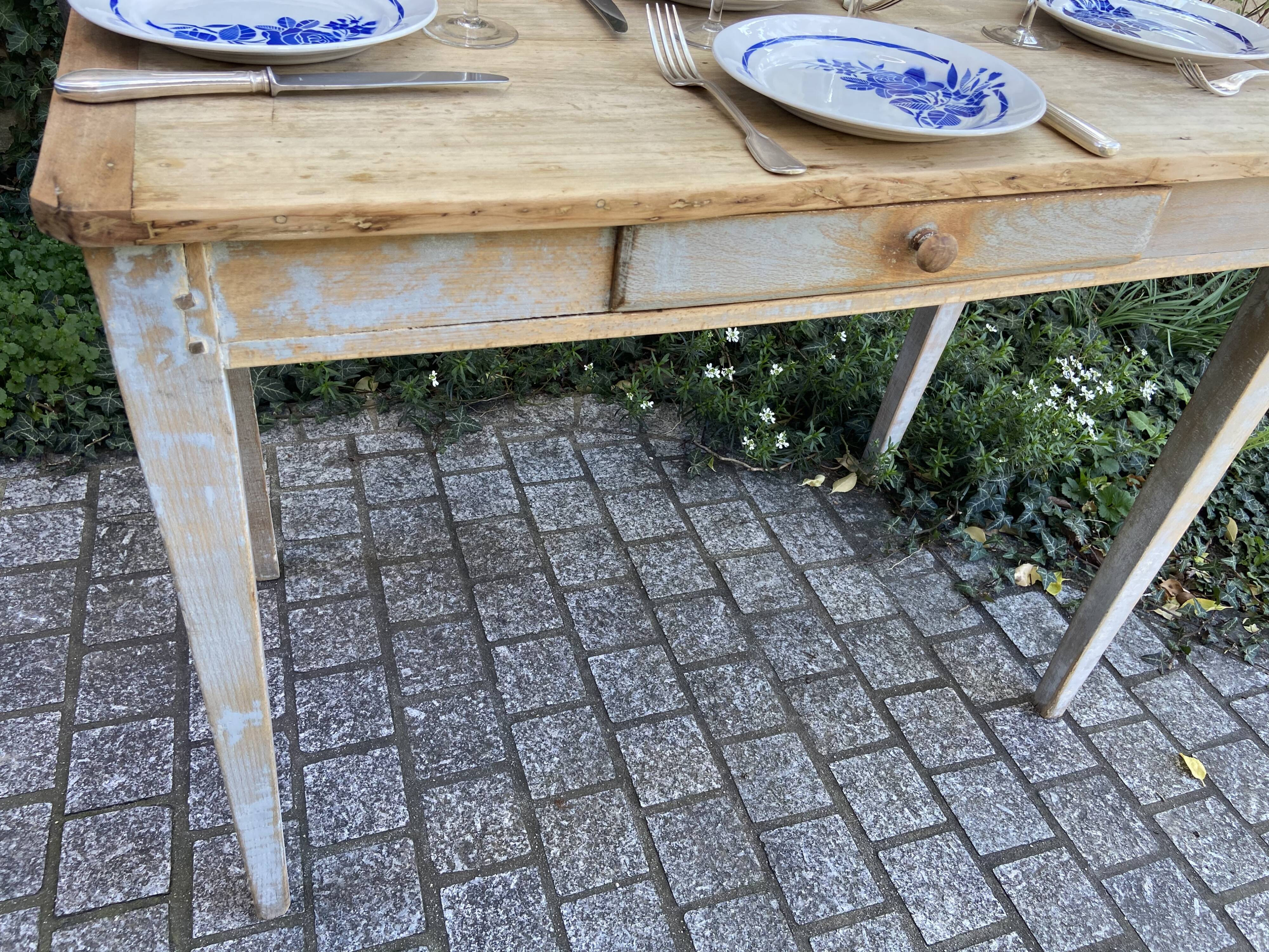 Small vintage farm table 1940 / 50