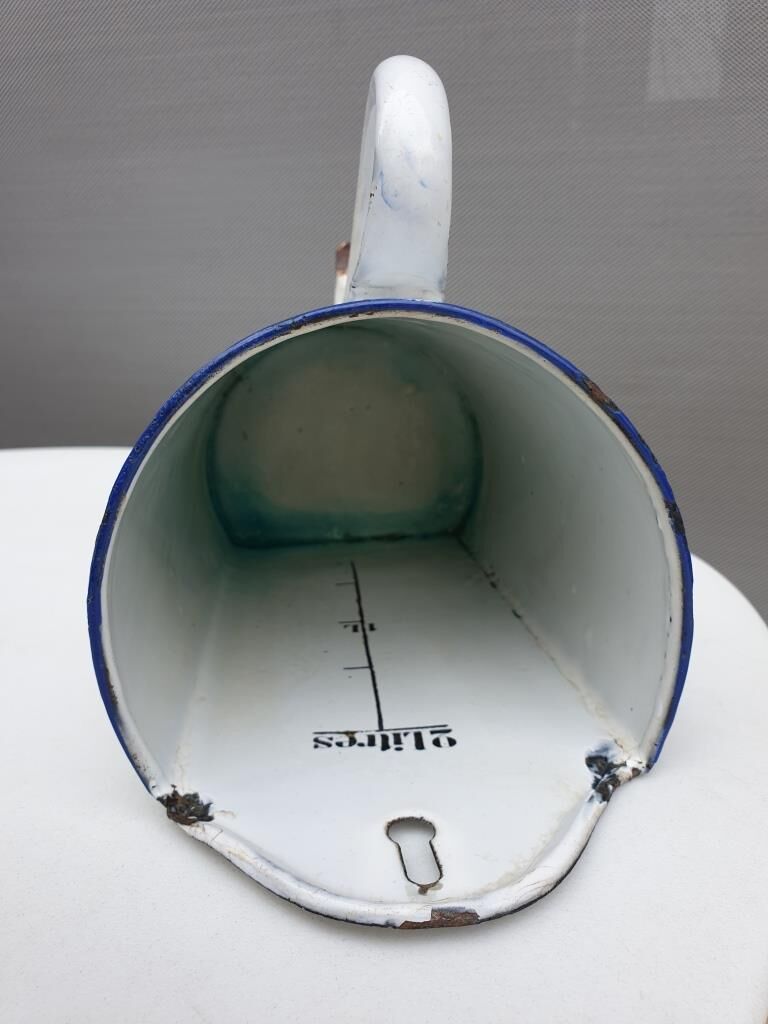 Pot washbasin wall mounted sheet metal enamelled