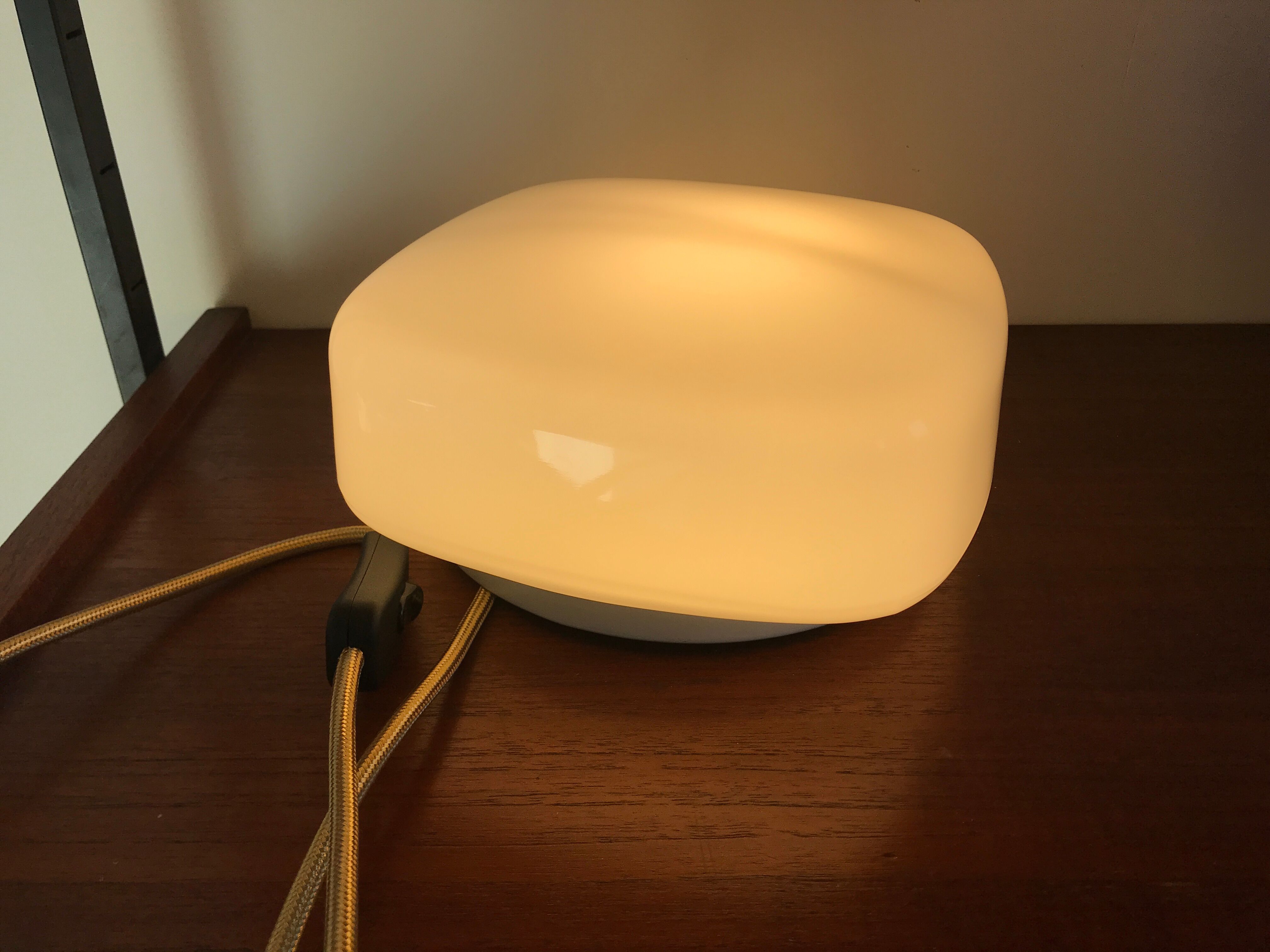 Opaline table lamp from the 70s