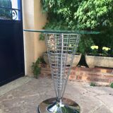 Design pedestal table