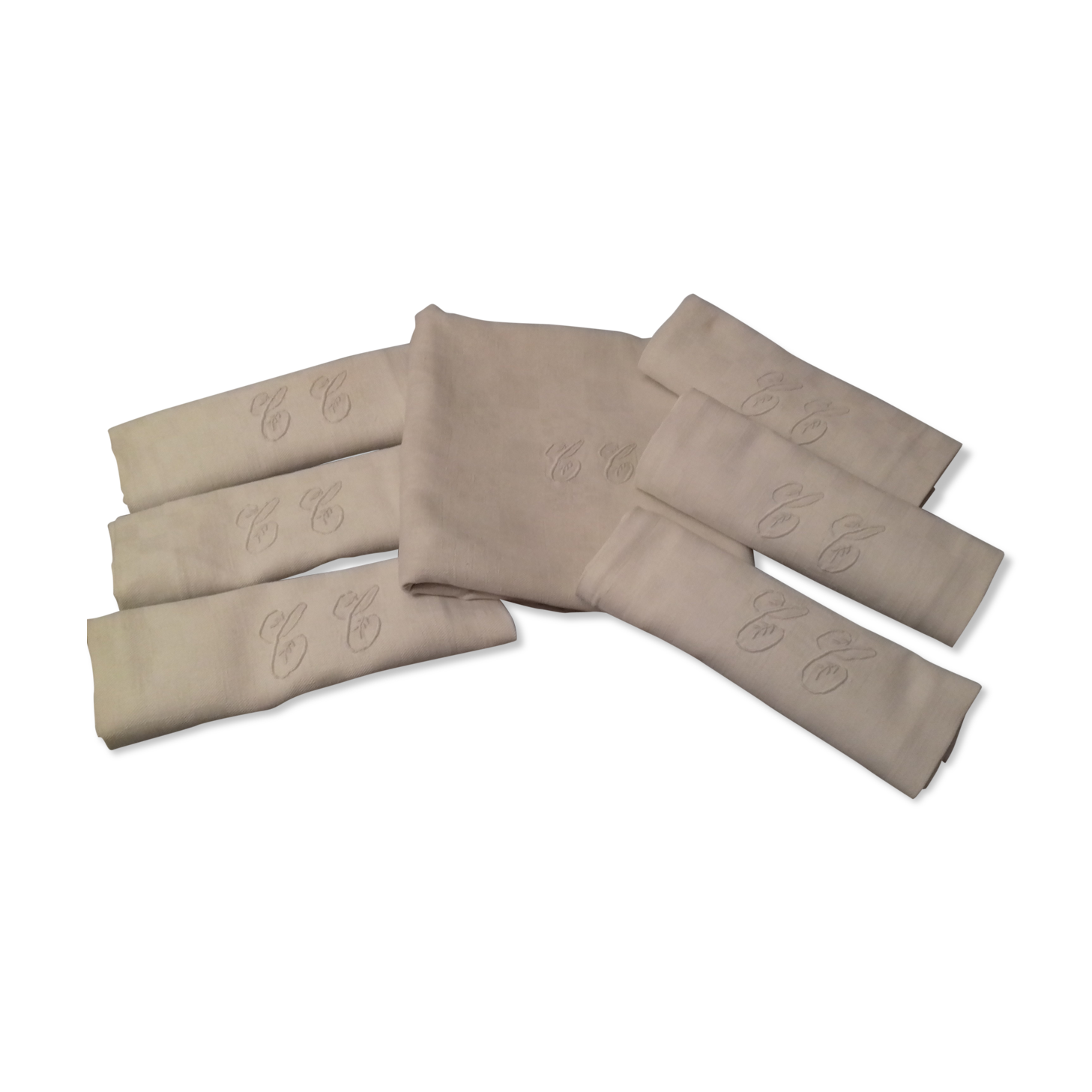 tablecloth and 6 damask cotton towels. CC monogram