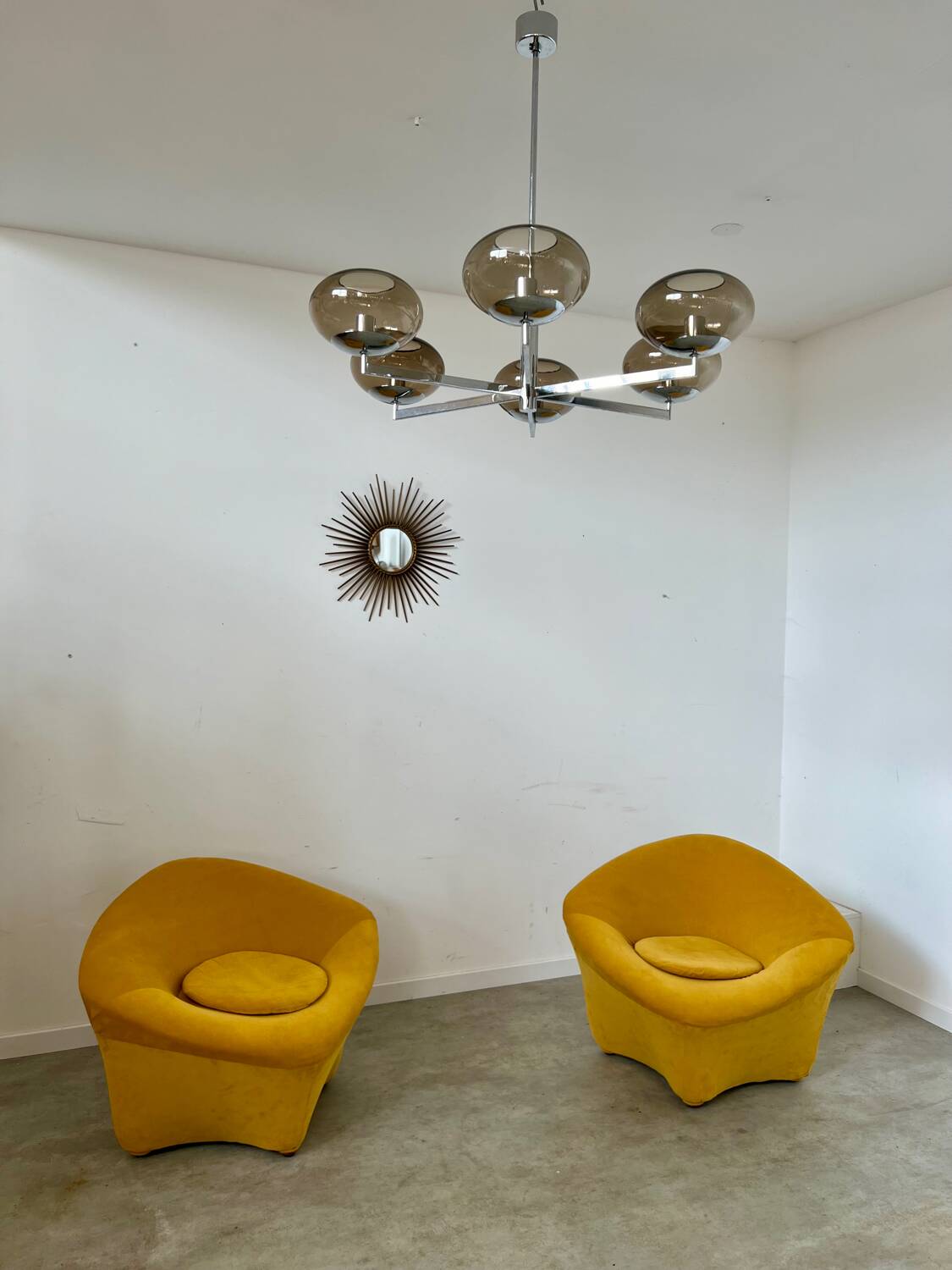 Old 6-light chandelier designed by Sciolari in chrome metal and smoked glass, 70s vintage