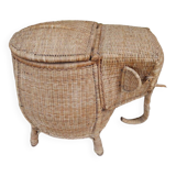 Vintage wicker/rattan elephant from the 70's - Large chest with padlock