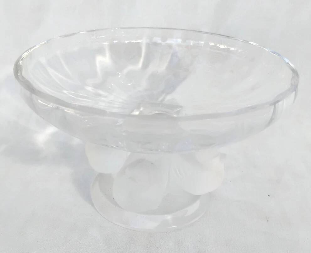 Lalique France - Crystal Bowl Model Nogent Signed