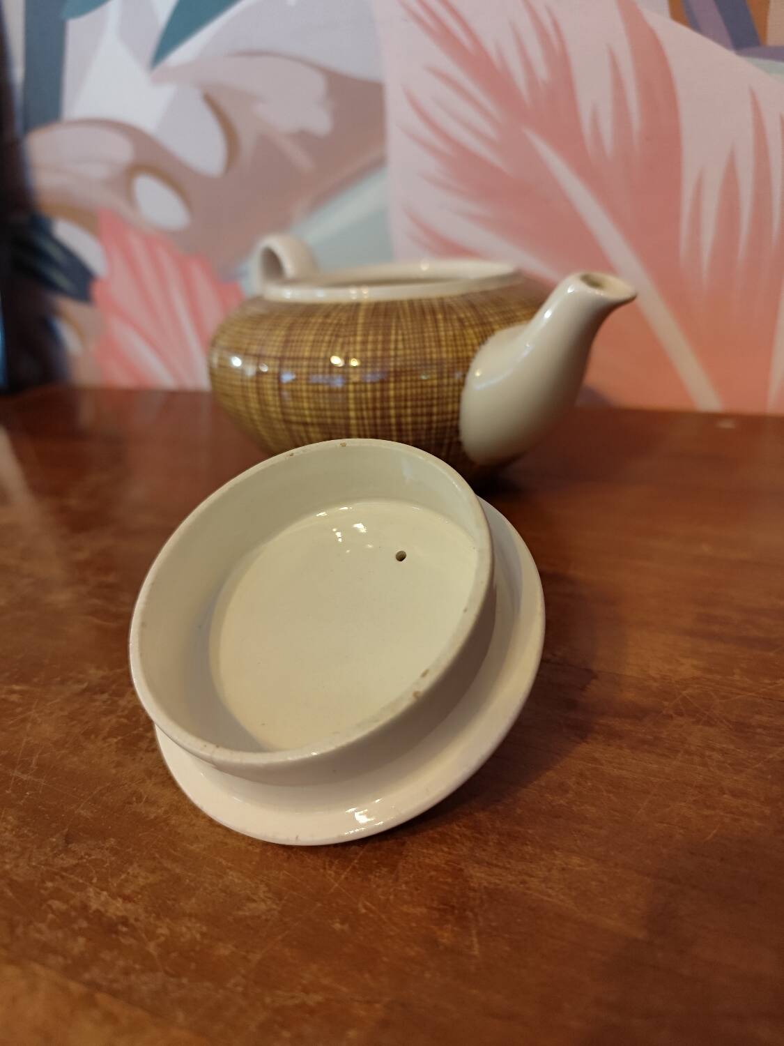 Villeroy and Boch Mettlach: Bern model teapot