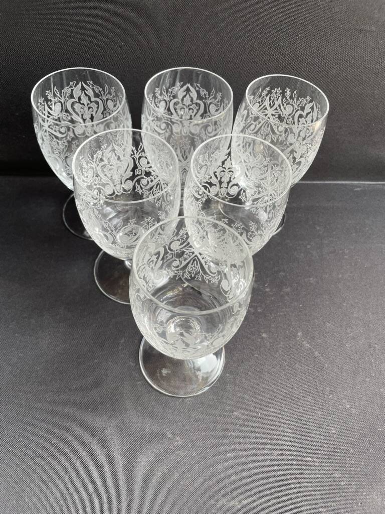 6 engraved crystal glasses