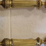 Paire de bougeoirs en laiton
