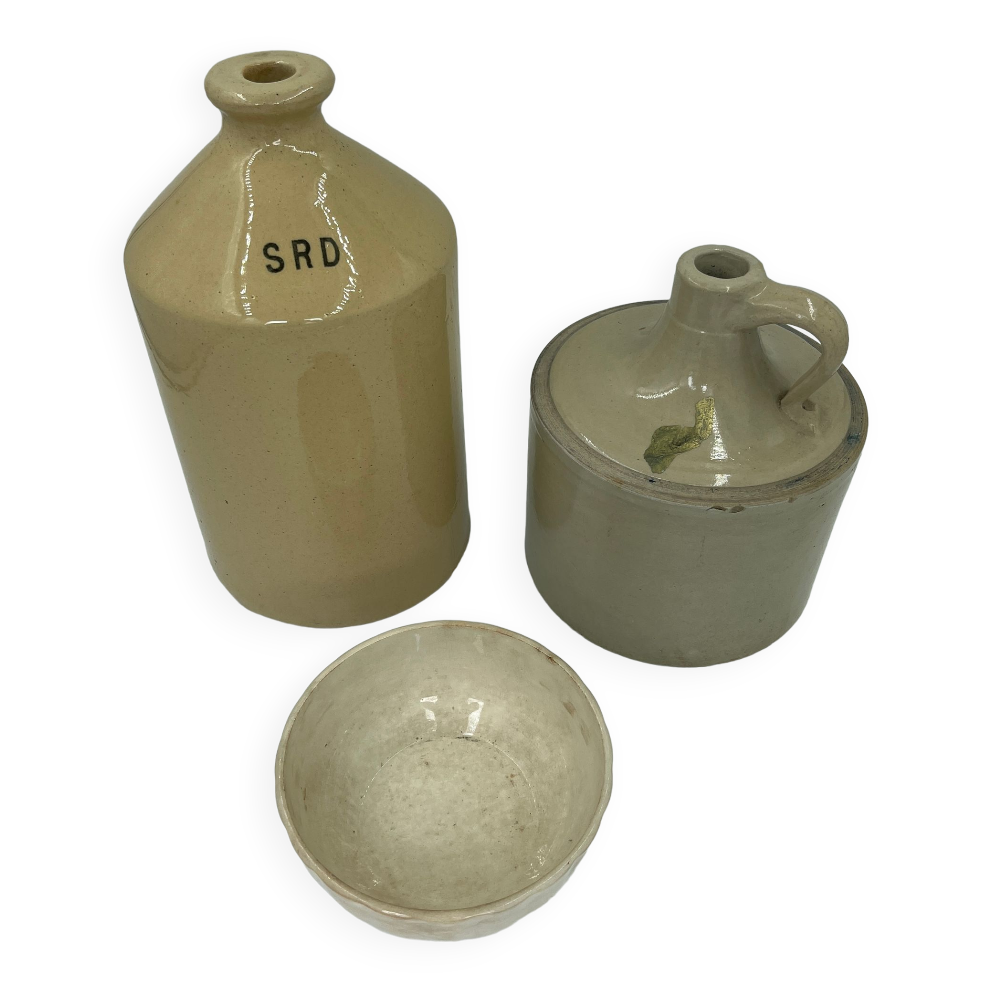 Set of 3 beige ceramics