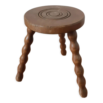 Vintage round milking stool , solid wood , tripod , 50s