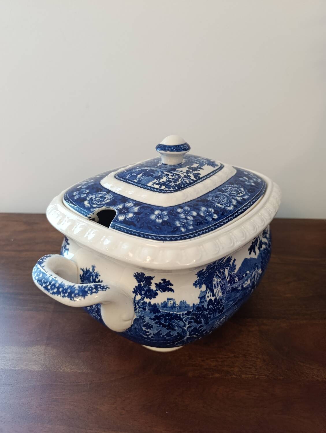 Villeroy & Boch "Rusticana" Soup Tureen - Blue